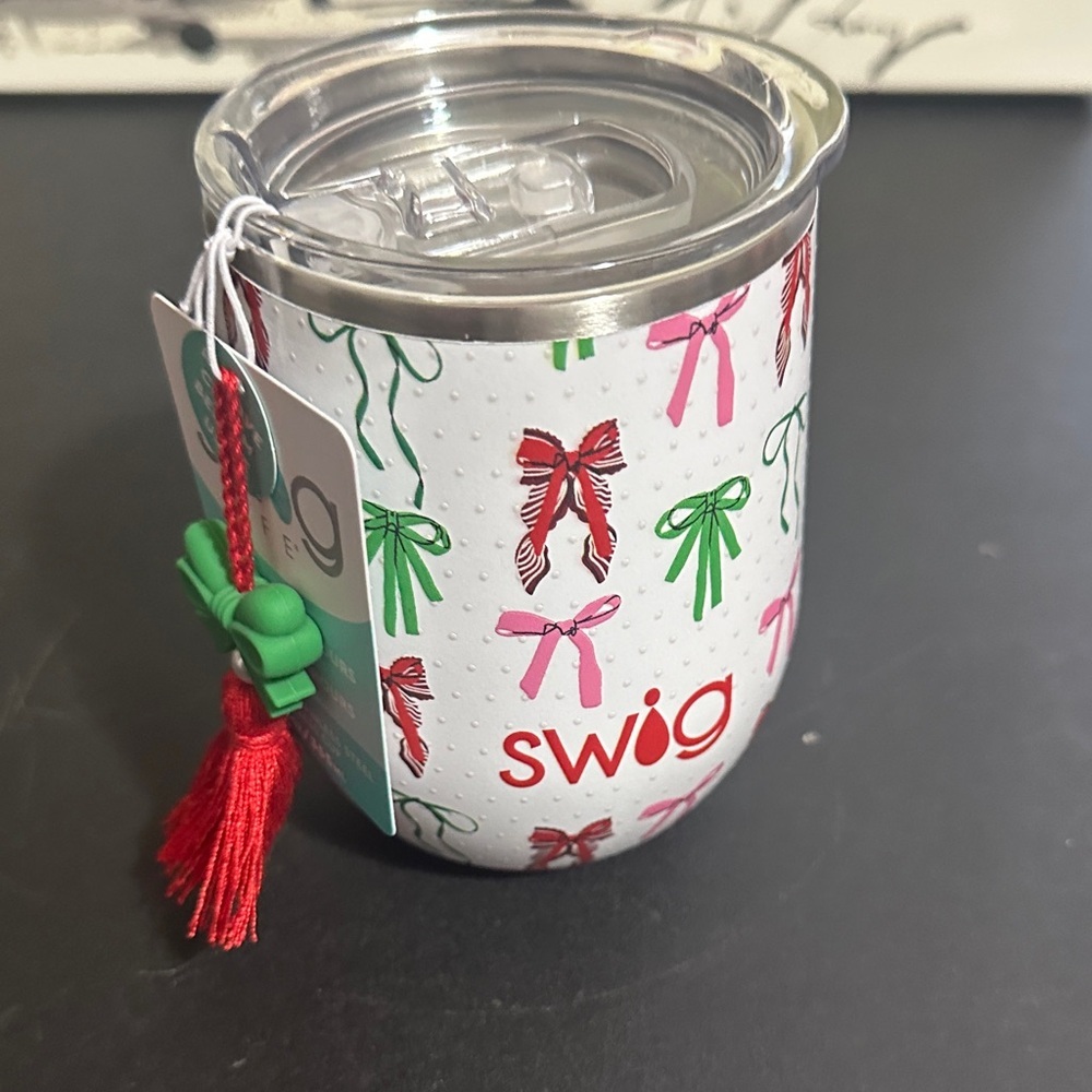 Swig Christmas bow 12 oz cup